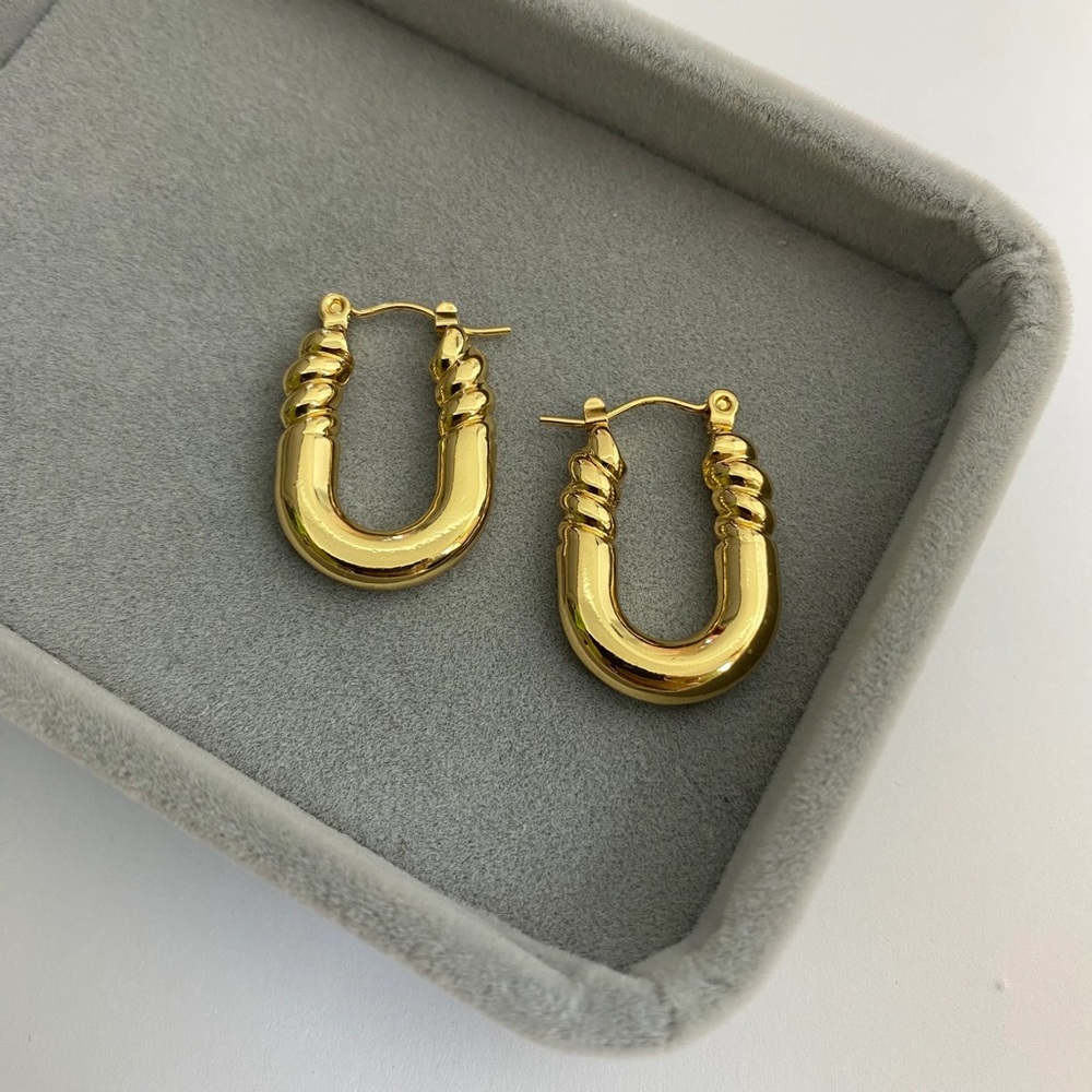 NEW💎18K Gold Plated U Shape Hoop Earrings*Twisted Hoops*Minimalist Design